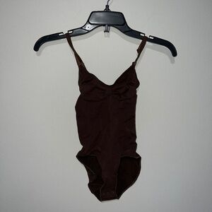 SKIMS SEAMLESS SCULPT BRIEF BODYSUIT BROWN COCOA SMALL